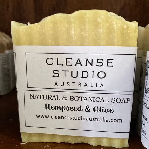 Olive and hempseed unscented soap bar